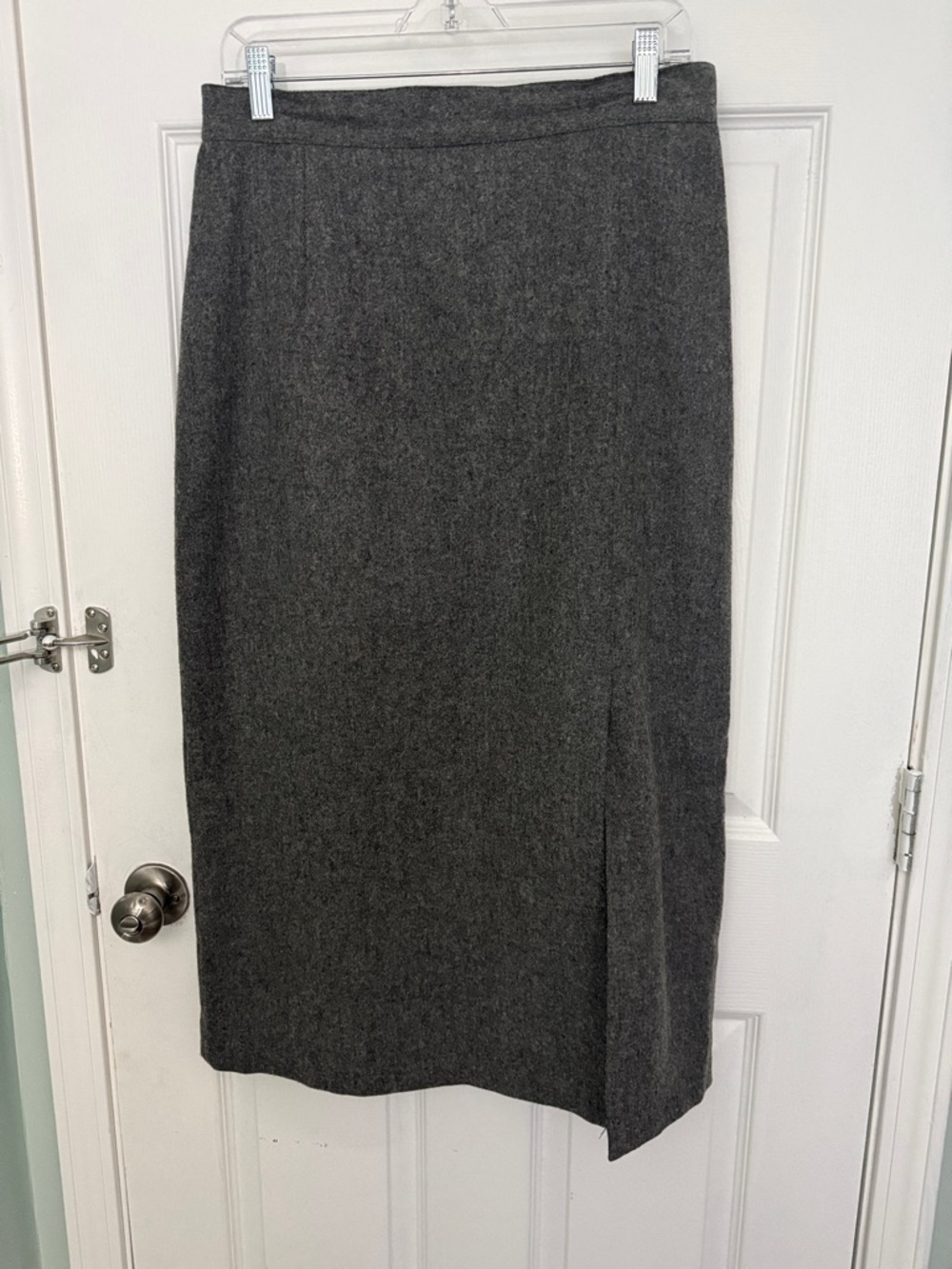 100% Wool Sag Harbor Classic Charcoal Gray long Pencil Skirt